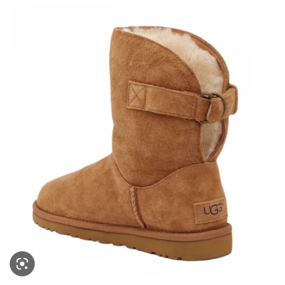 UGG Remora Boots